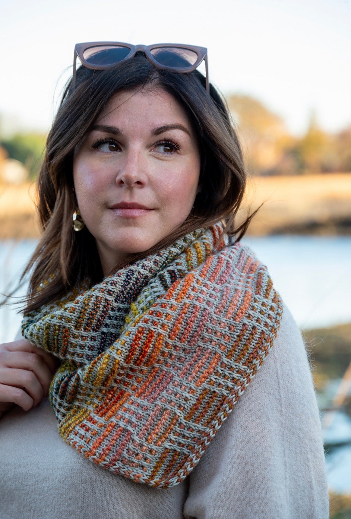 Learn Mosaic Knitting - Grid Gambit Cowl