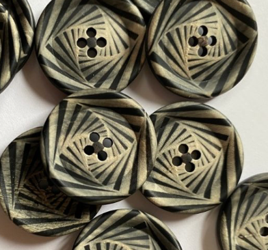 23 mm / 0.90 inch - Buttons