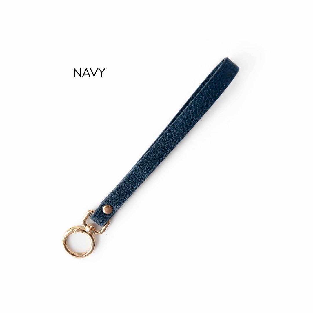 NEW! Wide Ring Yarn To Go Carousel Wrist Strap