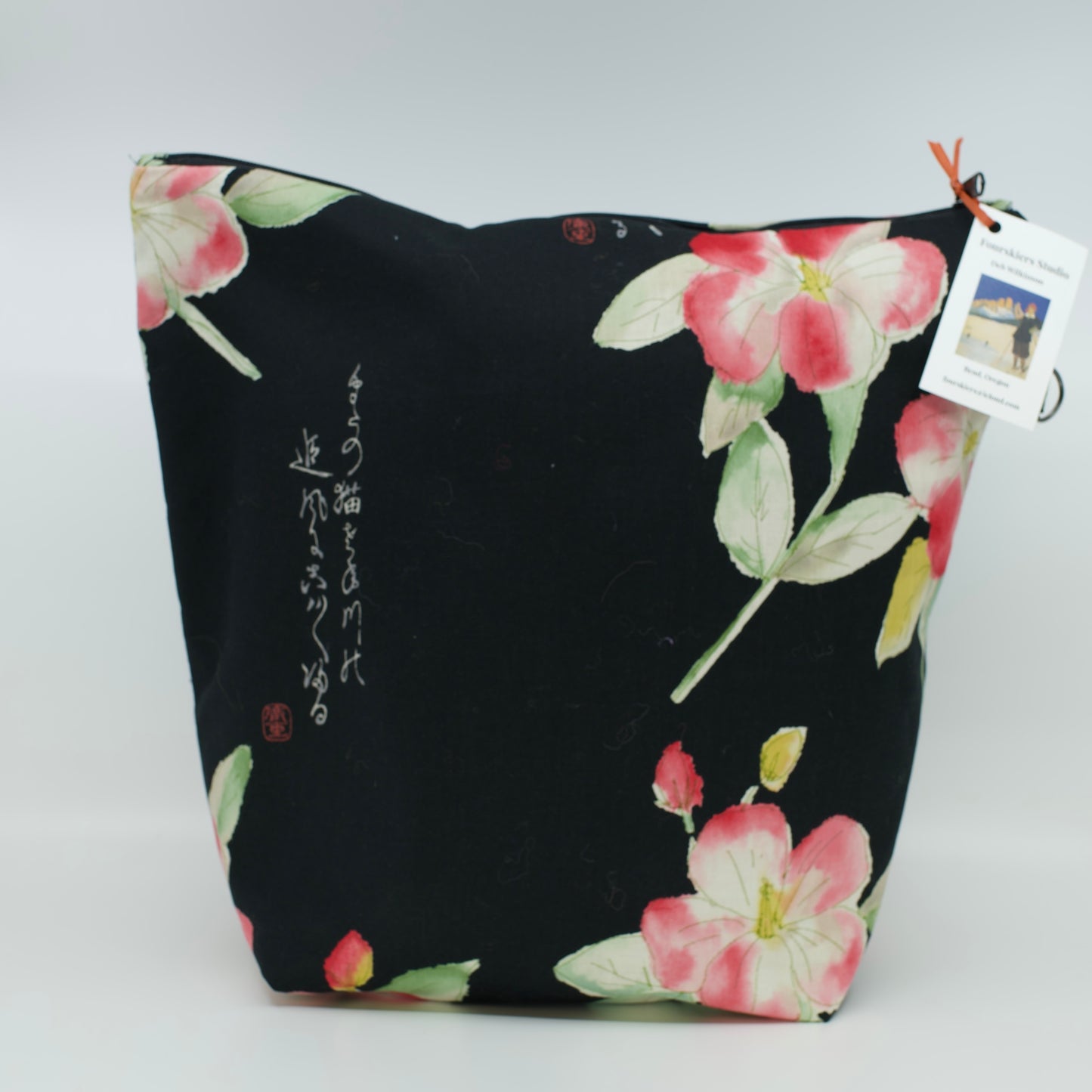 Japanese Floral - Fat Quarter Zip