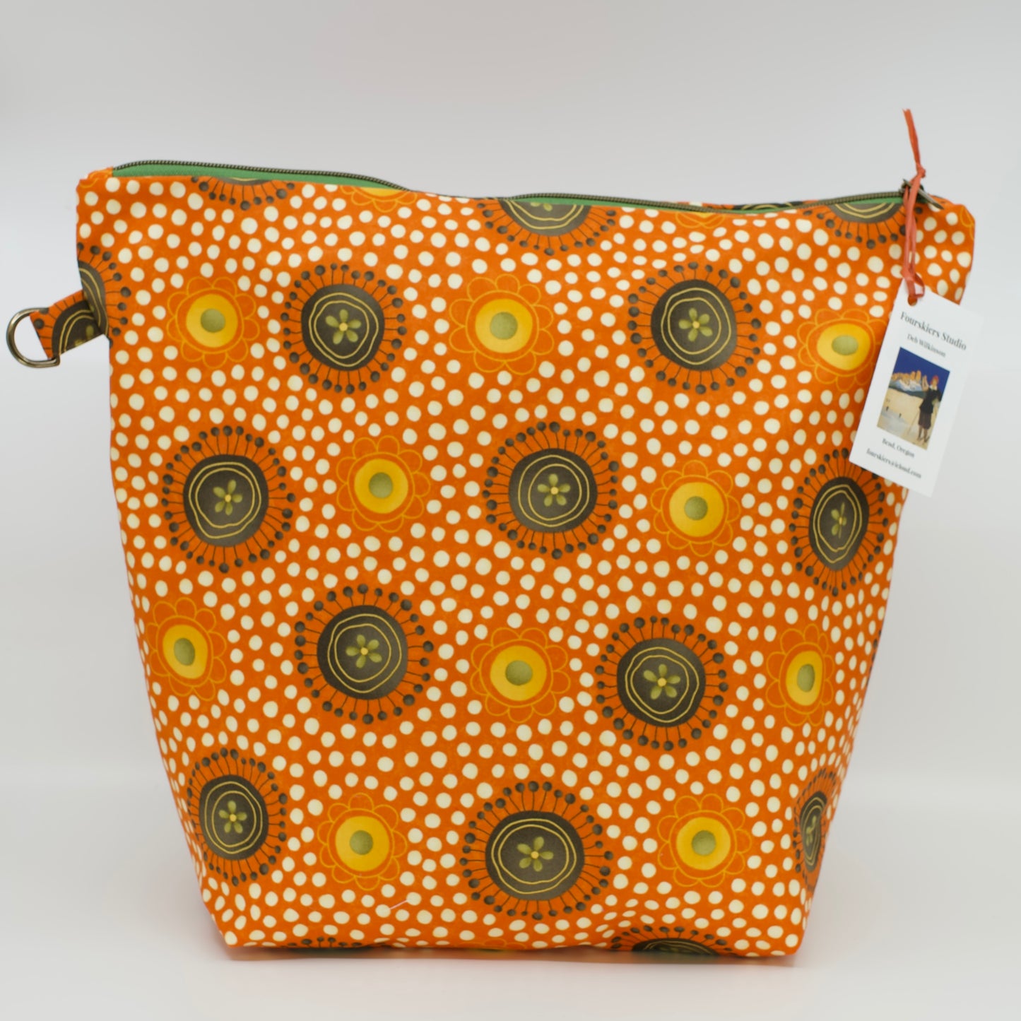 Orange Circles - Fat Quarter Zip