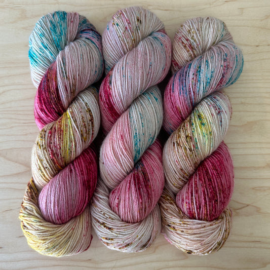 Paris Morning - SW BFL/Corriedale, Nylon