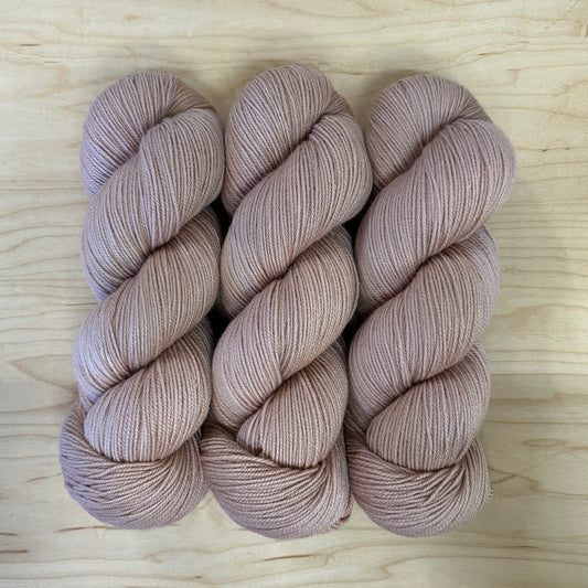 Wild Rosewood - Uptown Ewe Fingering