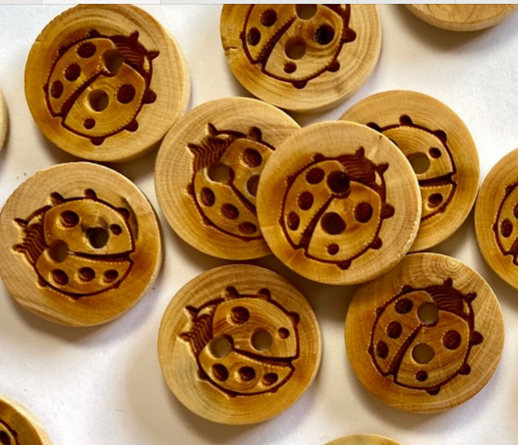 15 mm / 0.6 inch - Buttons