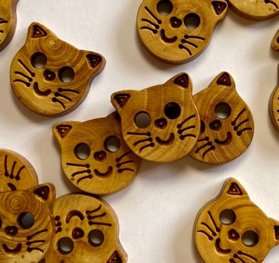 15 mm / 0.6 inch - Buttons