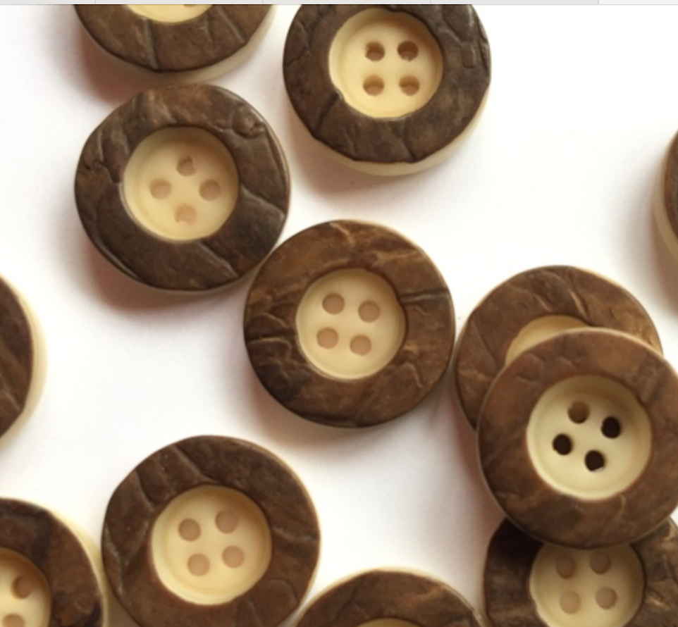 15 mm / 0.6 inch - Buttons