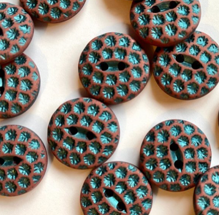 18 mm / 0.7 inch - Buttons