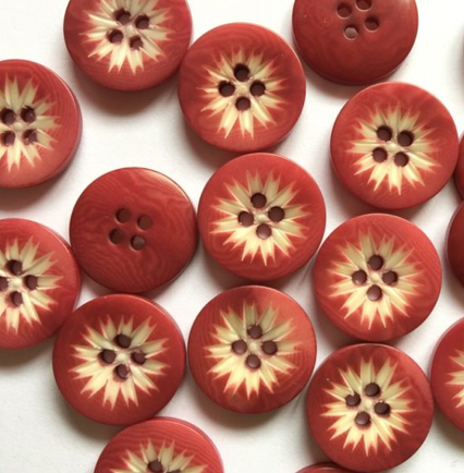 18 mm / 0.7 inch - Buttons