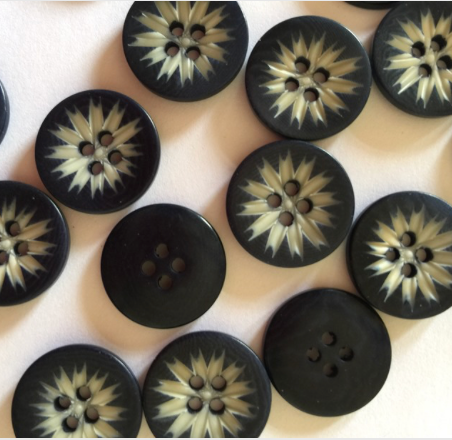 18 mm / 0.7 inch - Buttons